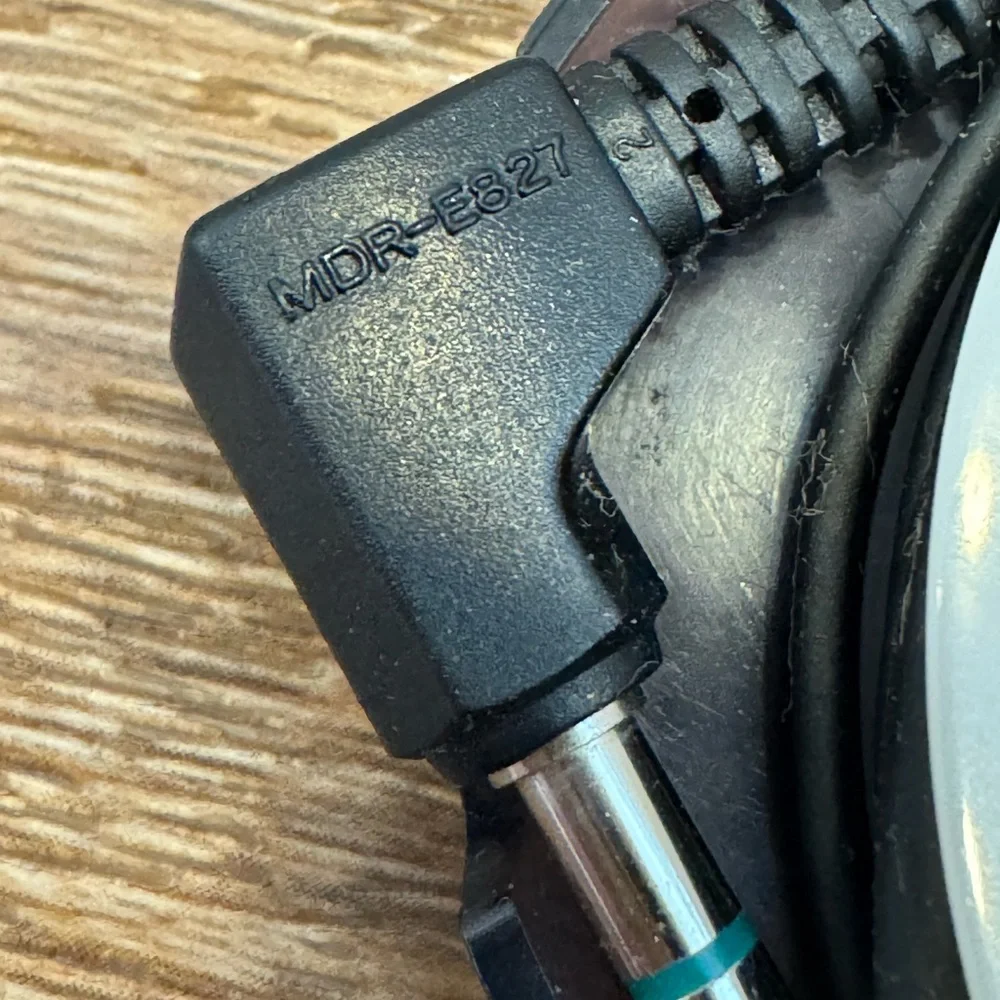 Vintage Sony MDR-E821 Wired Earbuds Enclosed in Original Protective Case